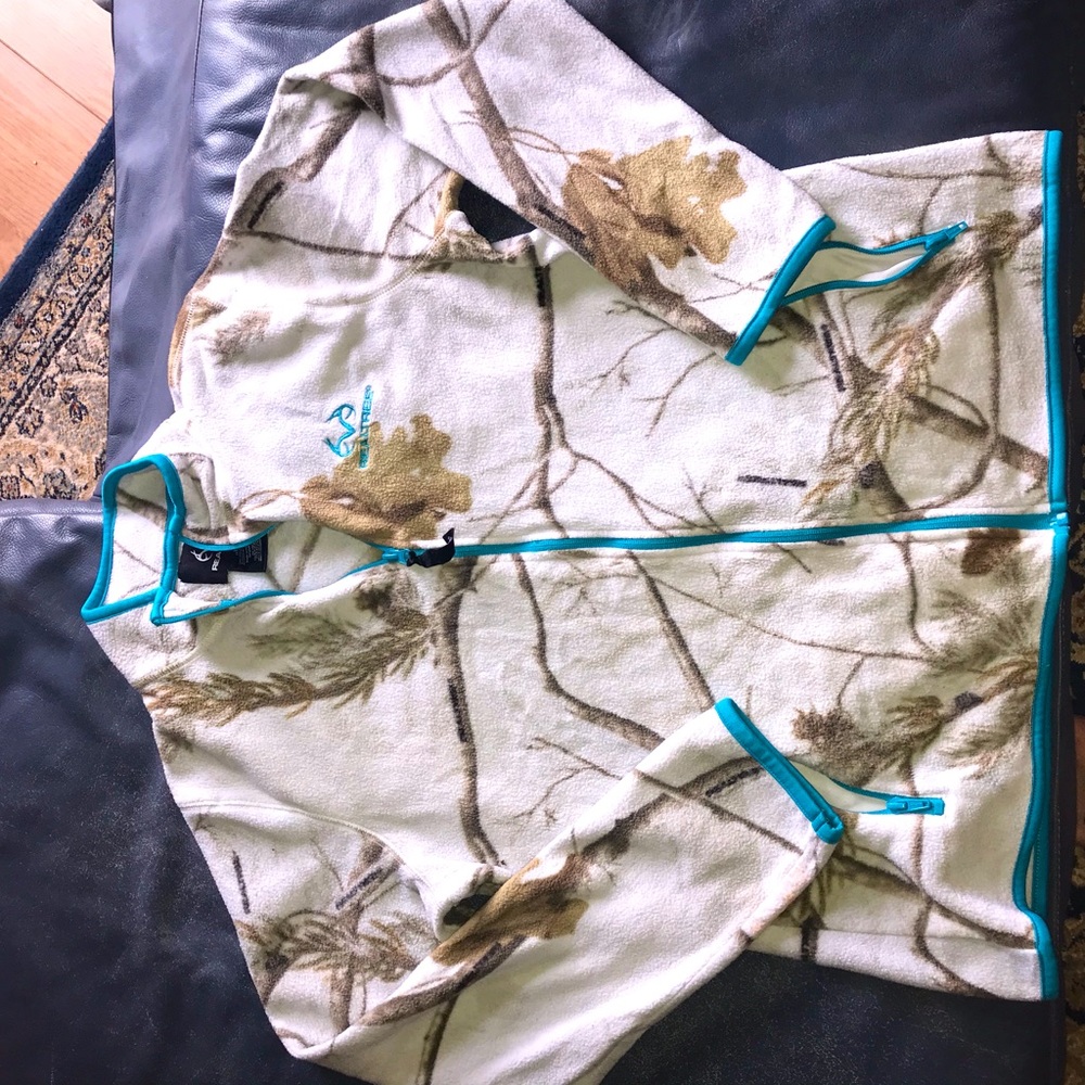 Realtree sweater